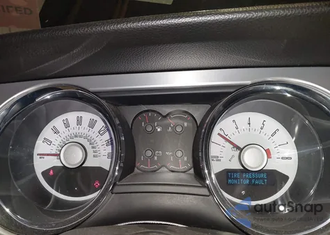 2011 Ford Mustang Gt Premium z USA, uszkodzony, nr VIN 1ZVBP8CF3B5124186